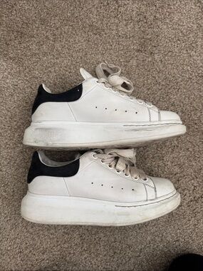 Alexander McQueen Sneakers